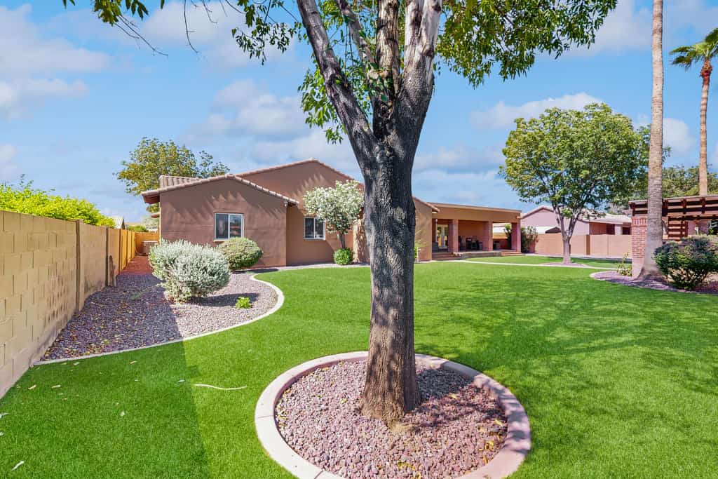 Your Perfect Family Retreat in Sunny Peoria—Relax, Swim, Play, Repeat!