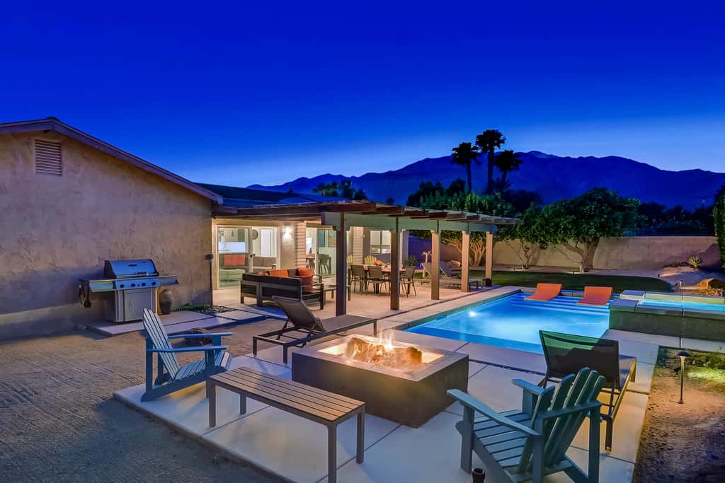 Palm Springs Modern Home - 3972