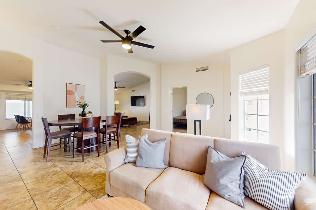 Peaceful oasis with private pool, large yard, dog-friendly, games & grill