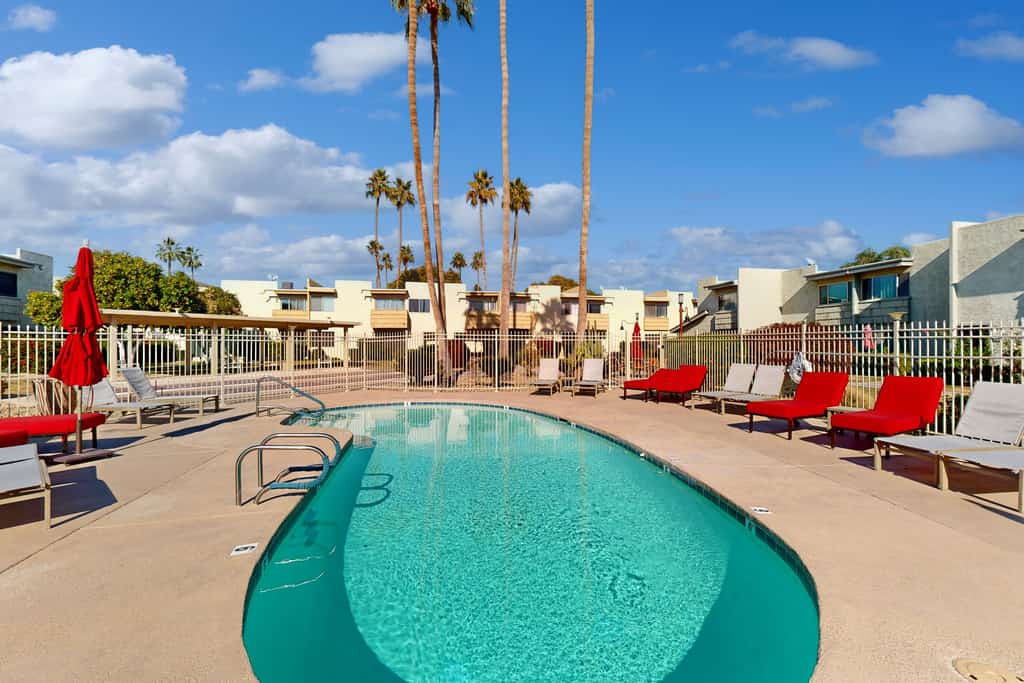 Fully remodeled condo near Fashion Square with pool, fireplace, patio, streaming