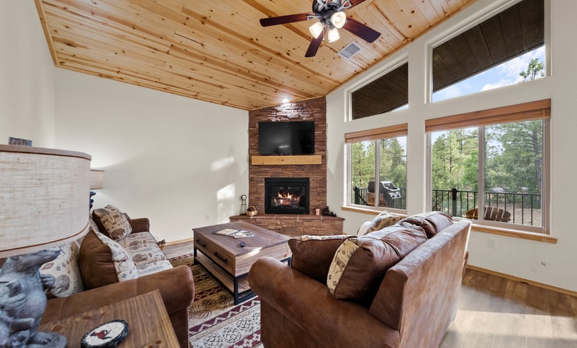 Luxury home with patio, fireplace, BBQ grill, golf nearby