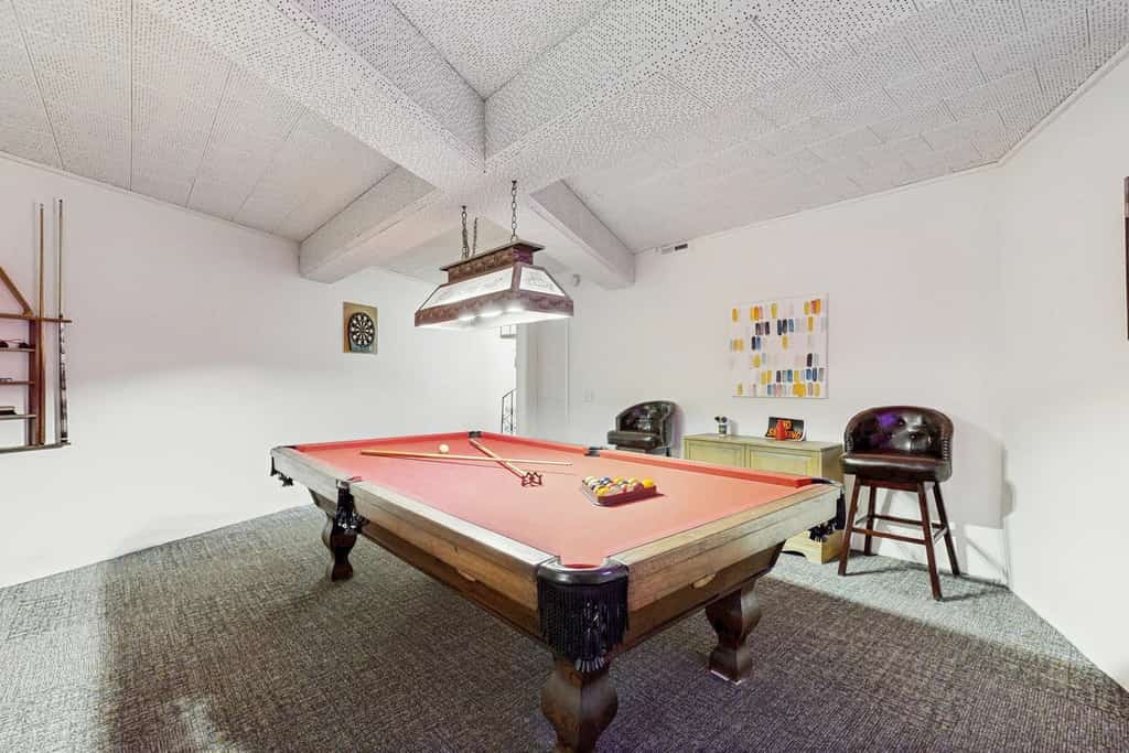 Stylish Dog-Friendly Retreat W/ High-Speed WiFi, Pool & Spa, & Pool Table