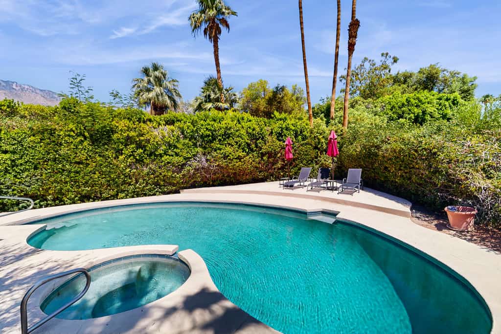Dog-friendly home w/private pool, patio, pool spa, and gas fireplace