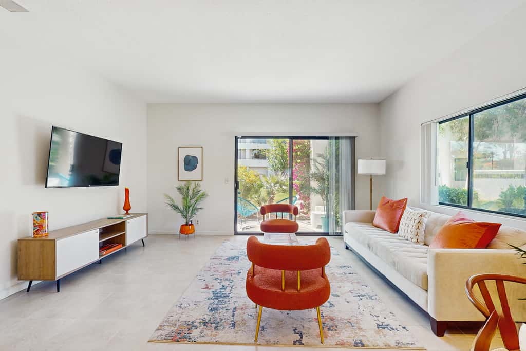 Modern & Breezy