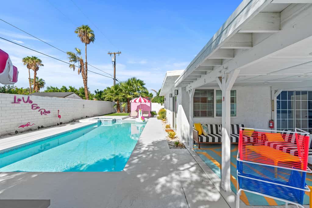 Amazing dog-friendly home with enclosed yard, firepit, pool, & washer/dryer