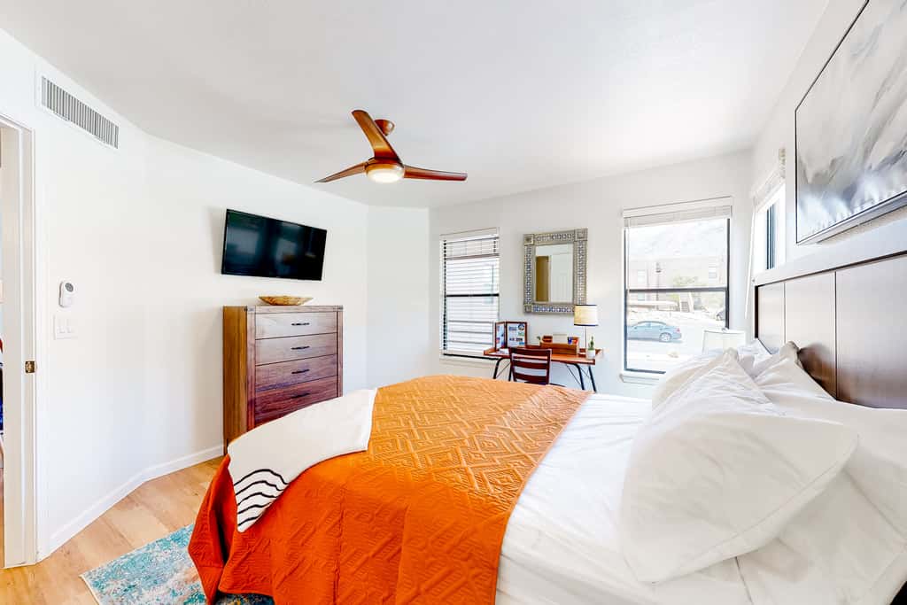 Canyon Oasis- Canyon View #3214