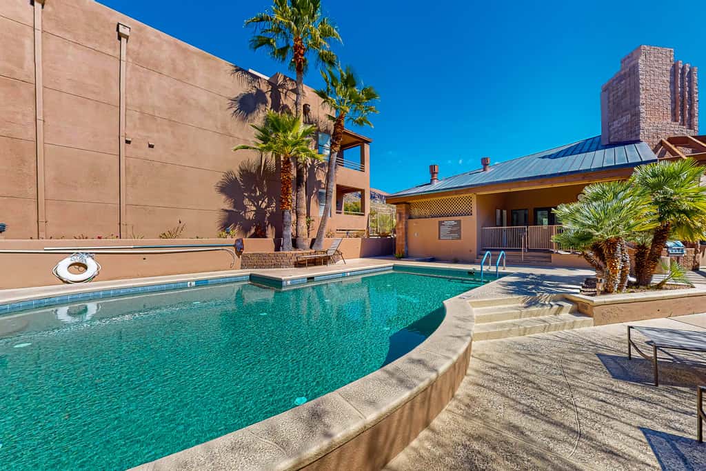 Canyon Oasis- Canyon View #3214