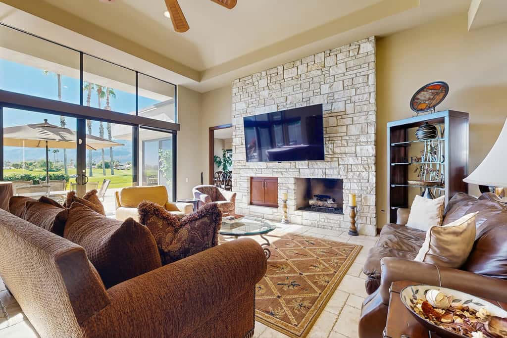 Escape to Luxury at PGA West-067092