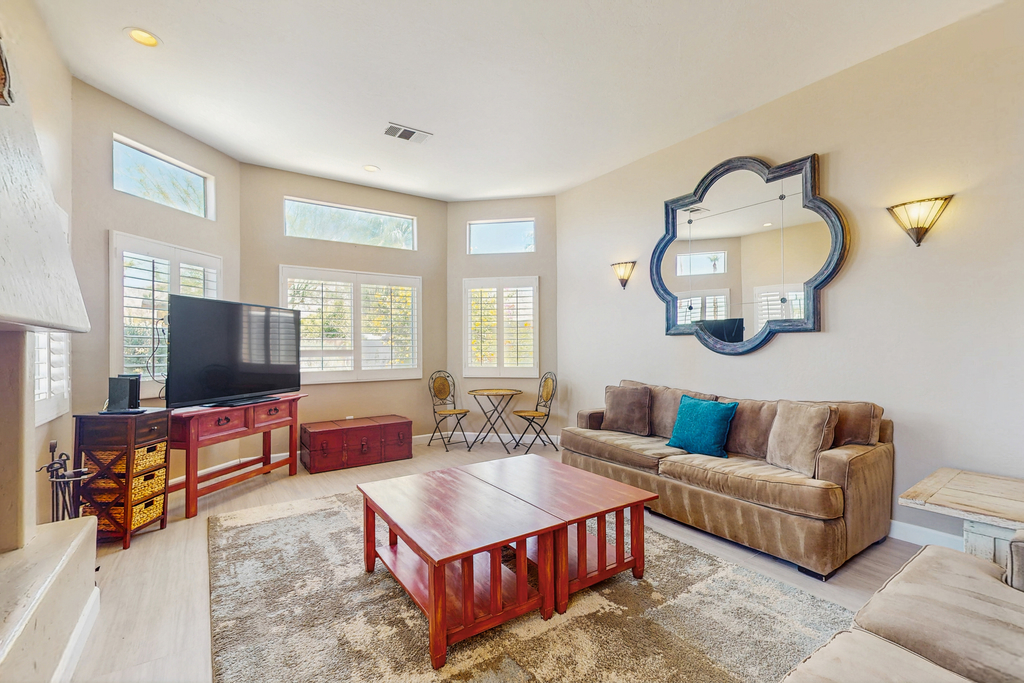 La Quinta Vacation Pool Home