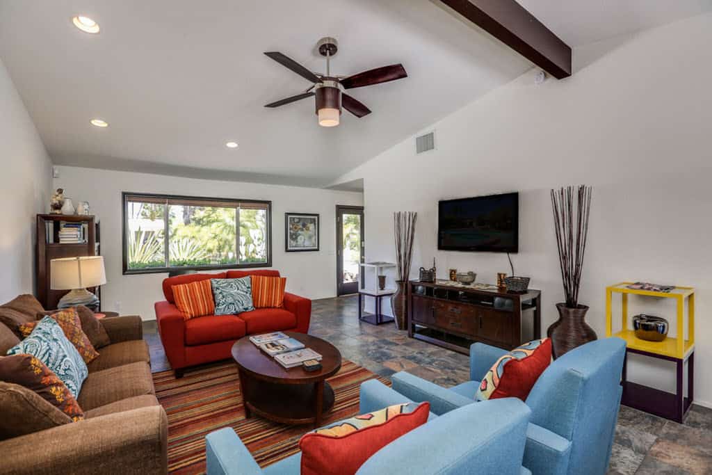 Airy, dog-friendly home with private pool, spa, & firepit - close to town
