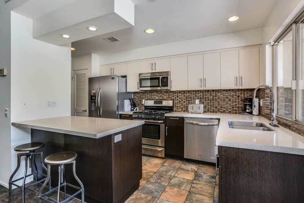 Airy, dog-friendly home with private pool, spa, & firepit - close to town