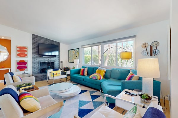 Colorful home with private pool and spa & private gas grill - families welcome