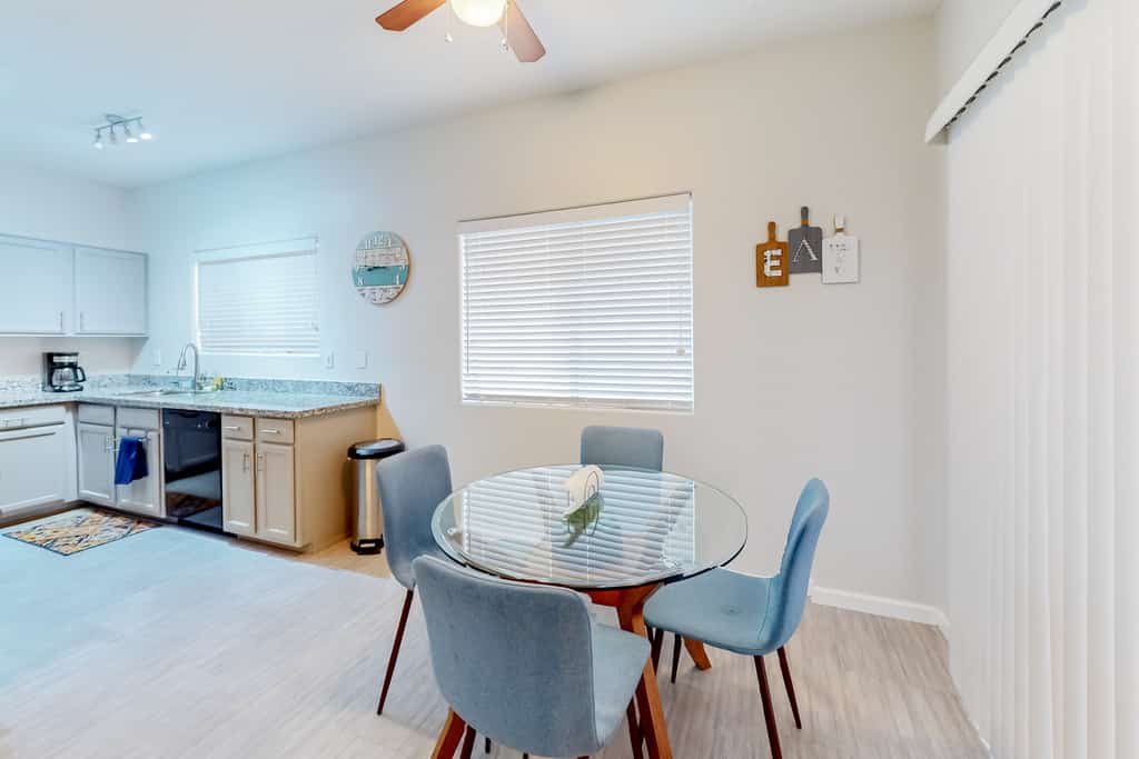 2-story home near downtown with outdoor pool, private patio, streaming, W/D, AC