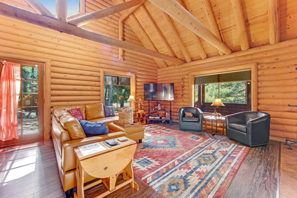 Dog-friendly cabin in the woods with WiFi, wood stove, and private washer/dryer