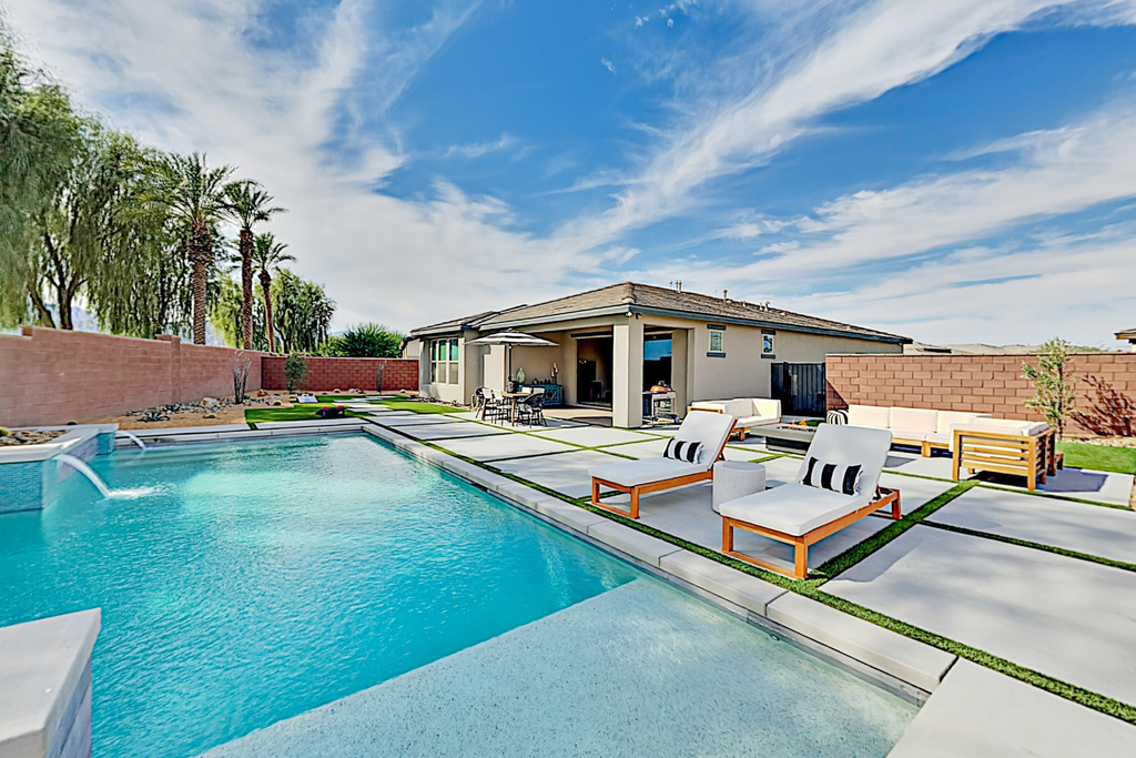 Murray Canyon Manor  -31-Day Minimum Rental