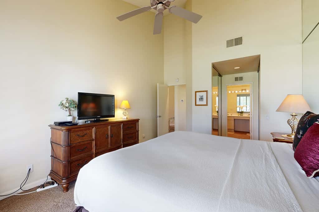 Shoal Creek Manor