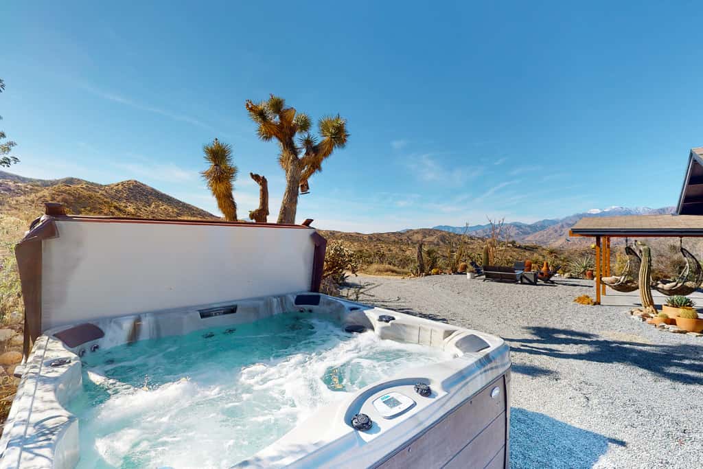 Desert Noir Retreat