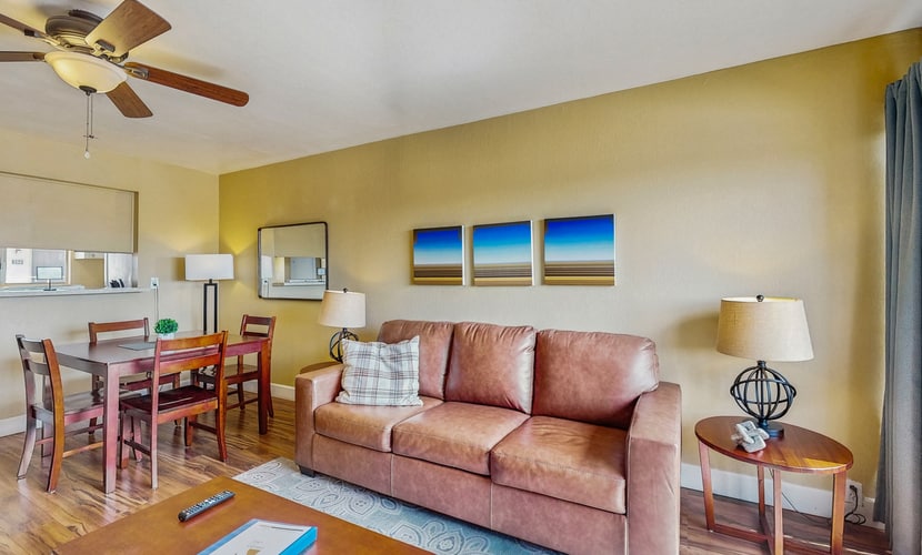 Welcoming condo with WiFi & pool - near Scottsdale Fashion Square
