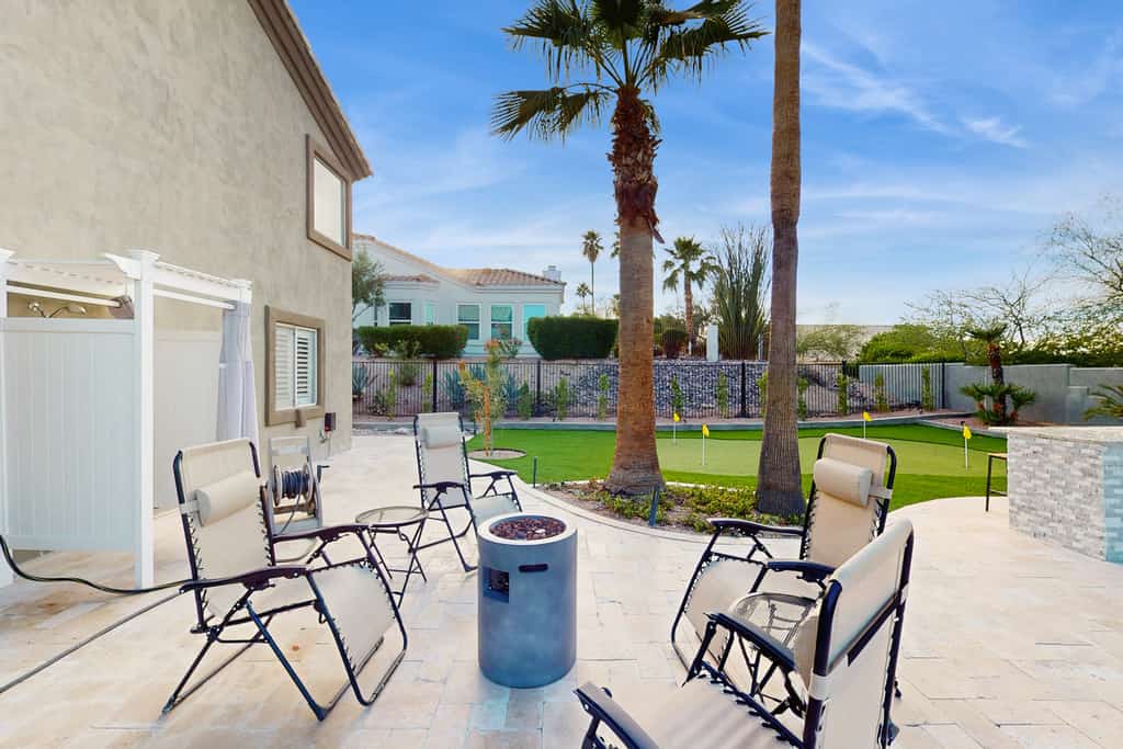 Luxury home w/ private pool & optional pool heat, rooftop patio & mountain views