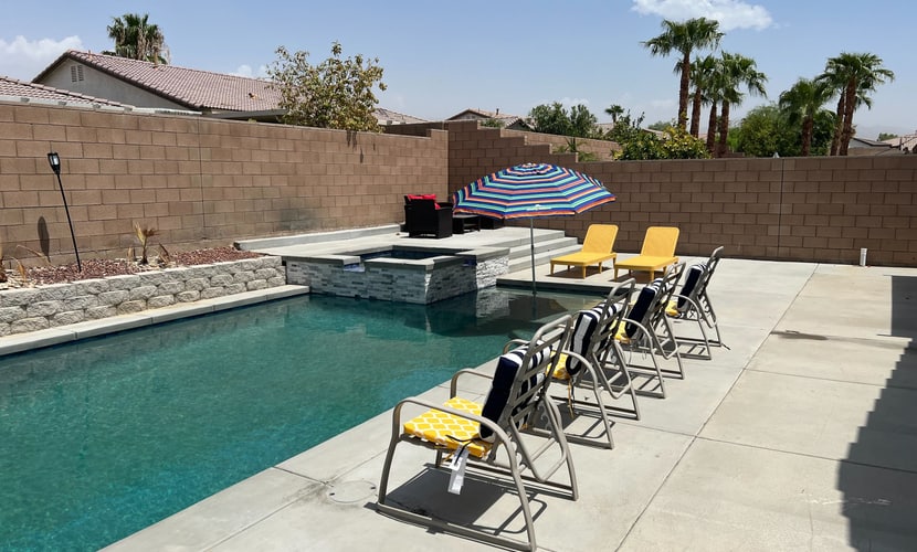 Modern home near lake with private pool, fenced yard & W/D - dog-friendly
