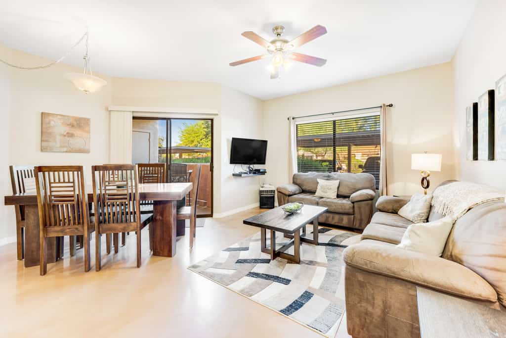Dog-friendly ground-floor condo with patio, pool, hot tub & gym