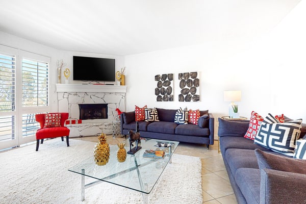 Serene, dog-friendly home w/ private pool, spa & grill - close to El Paseo