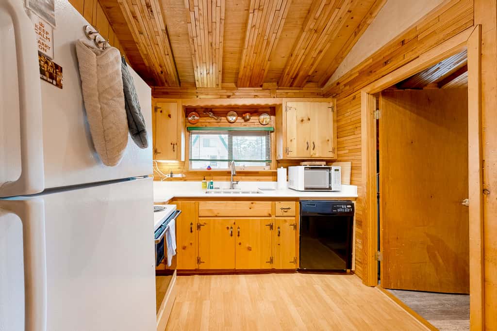 Caribou Cabin