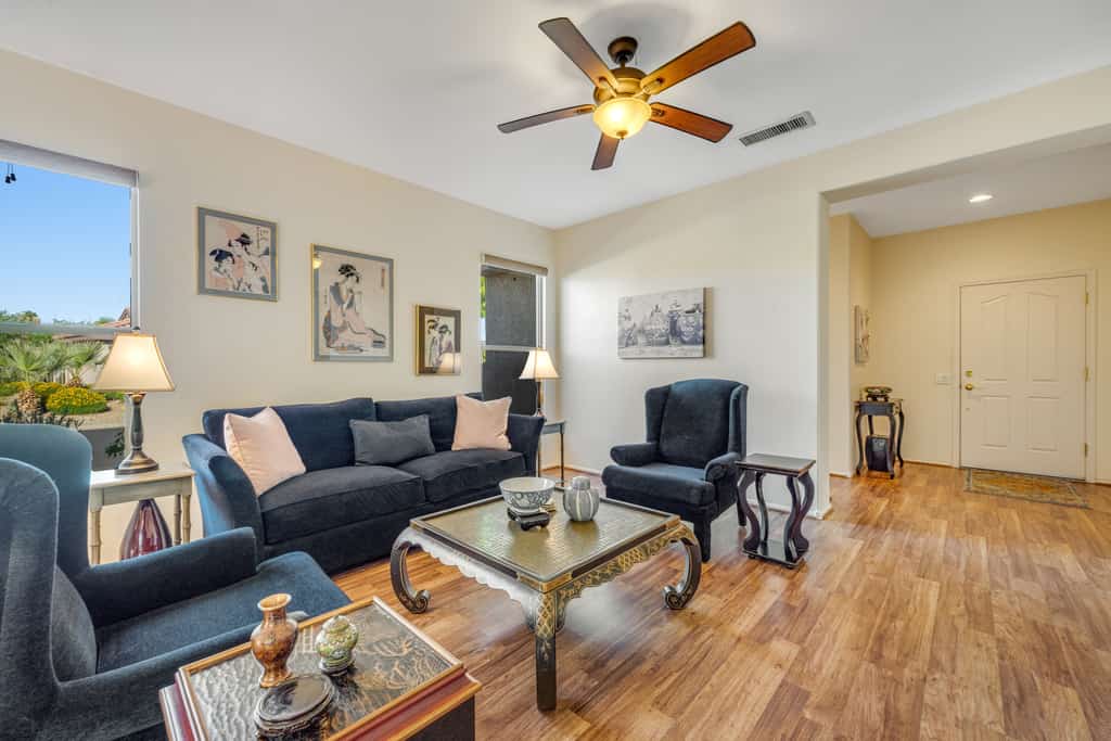 Amazing home with patio, washer/dryer & on-site golf - near sports venues
