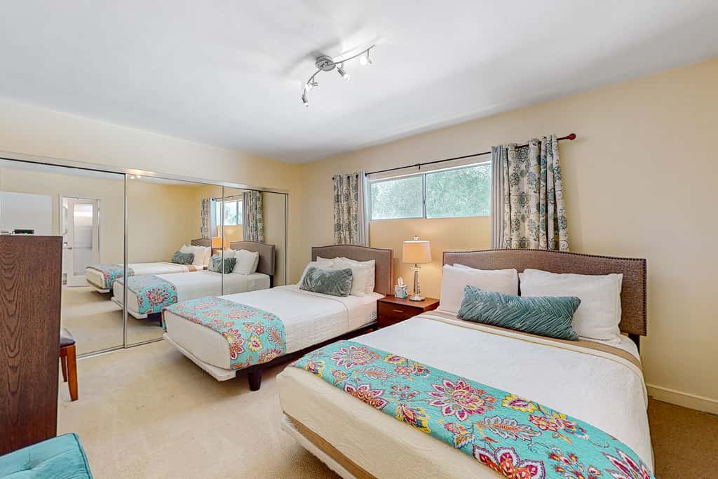 Twin Palms Modern