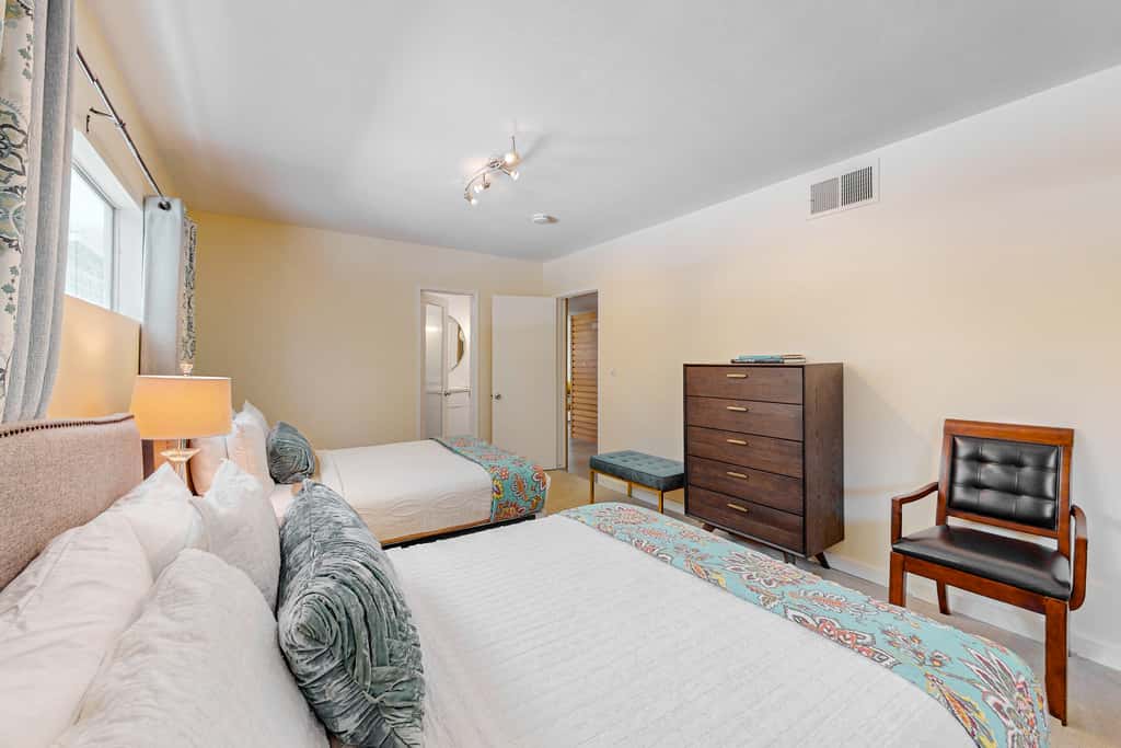 Twin Palms Modern