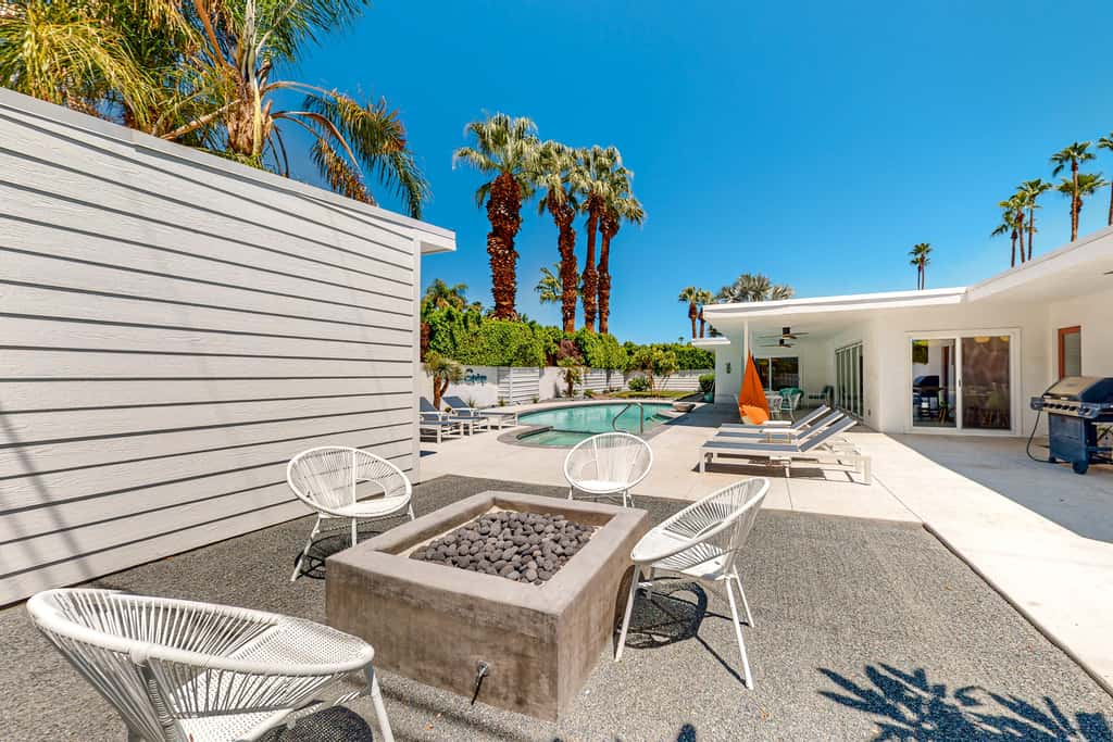 Twin Palms Modern