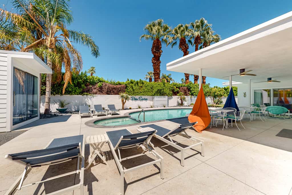 Twin Palms Modern