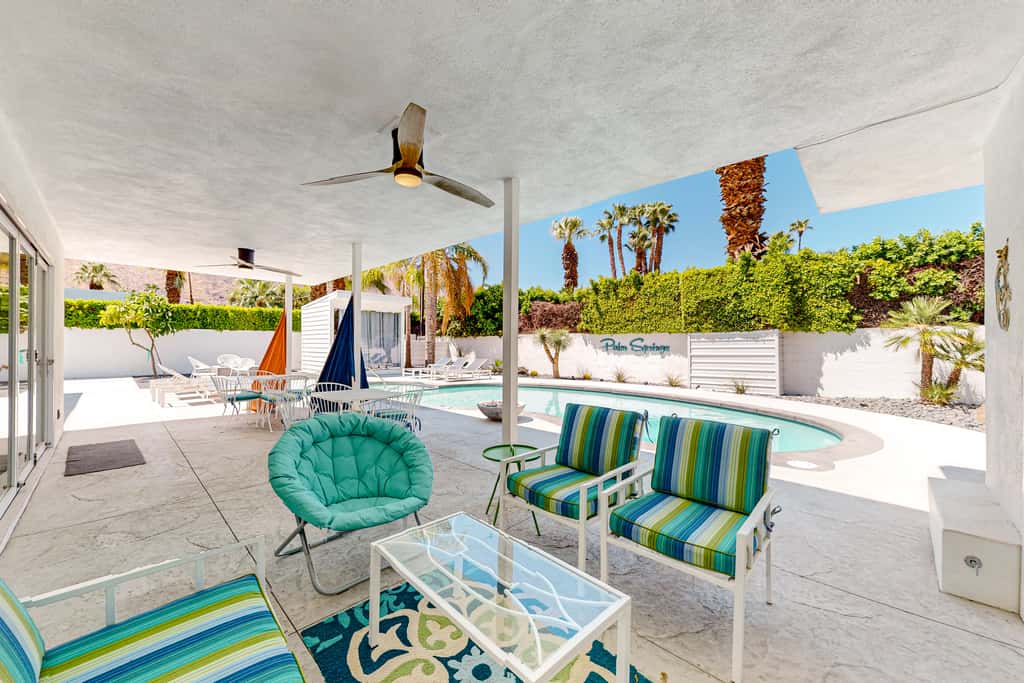 Twin Palms Modern