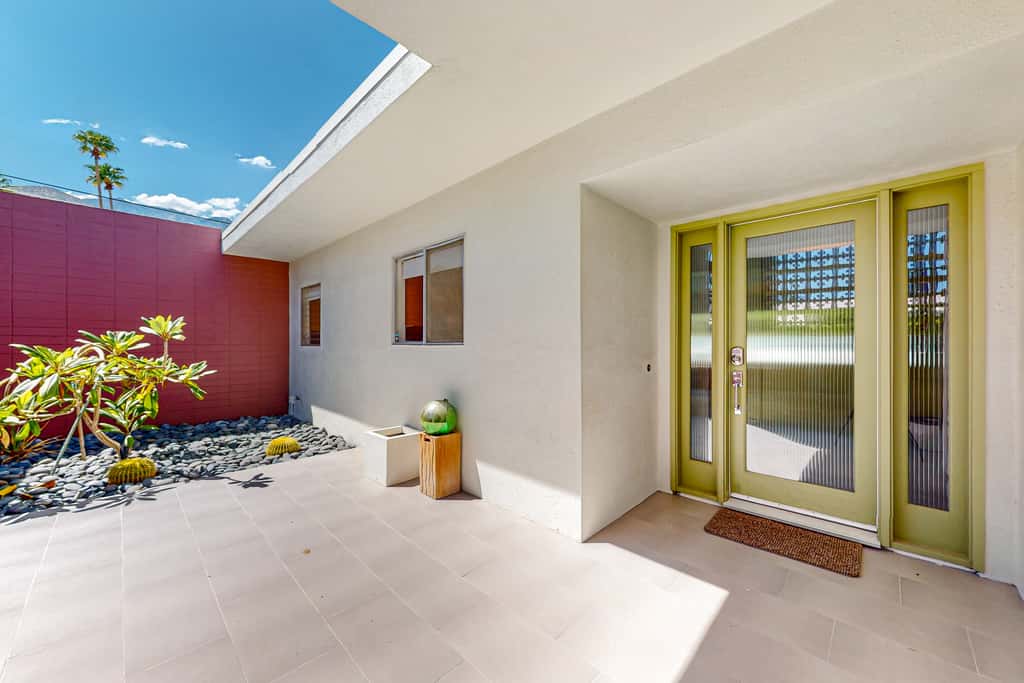 Twin Palms Modern