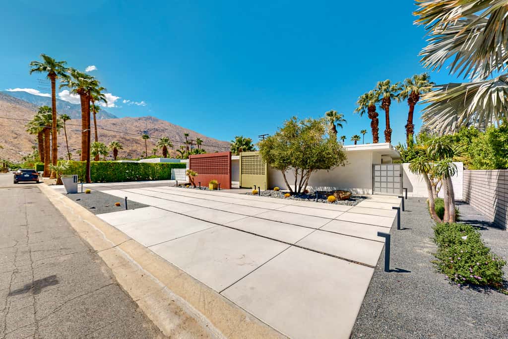 Twin Palms Modern