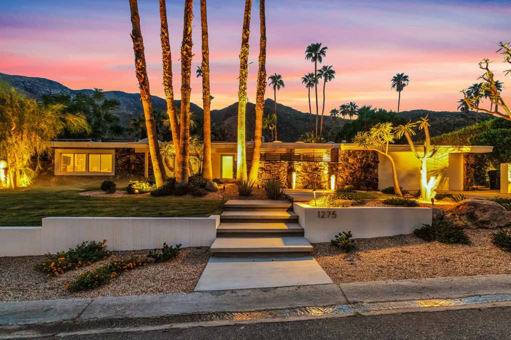 Palm Springs Style - 2875