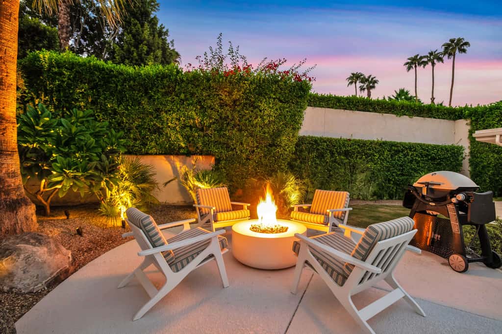 Palm Springs Style - 2875