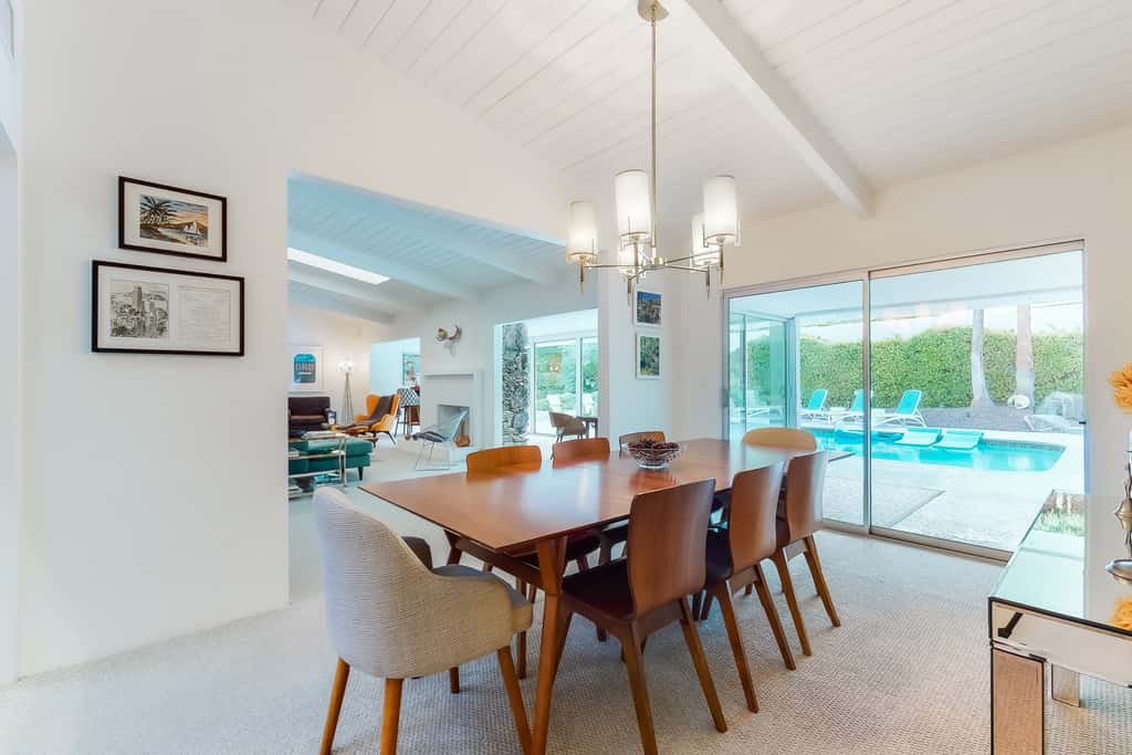 Palm Springs Style - 2875