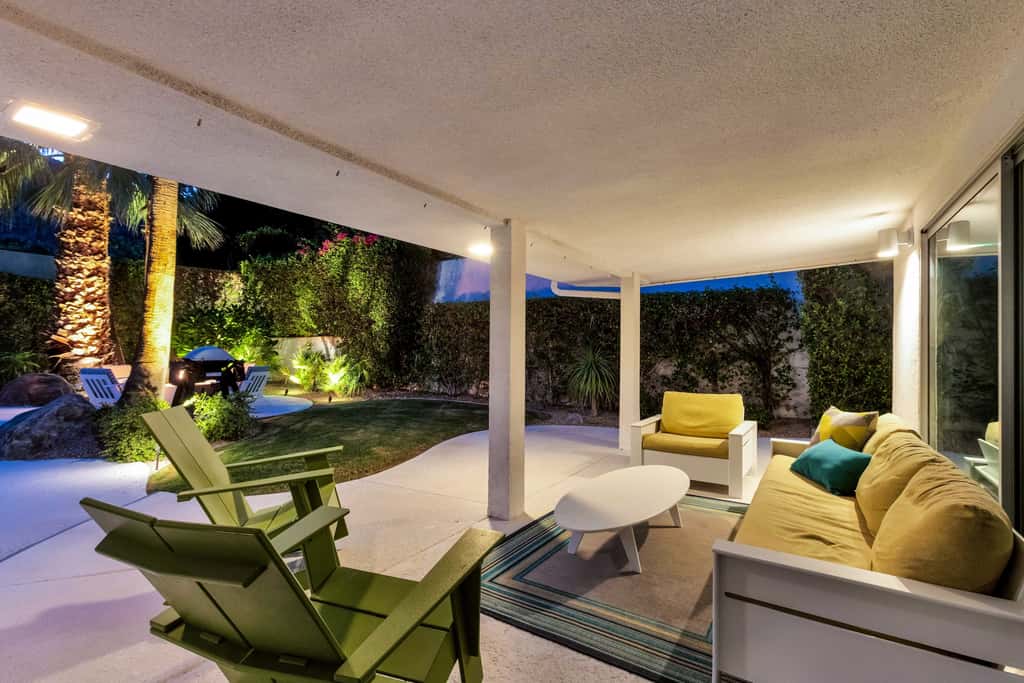 Palm Springs Style - 2875