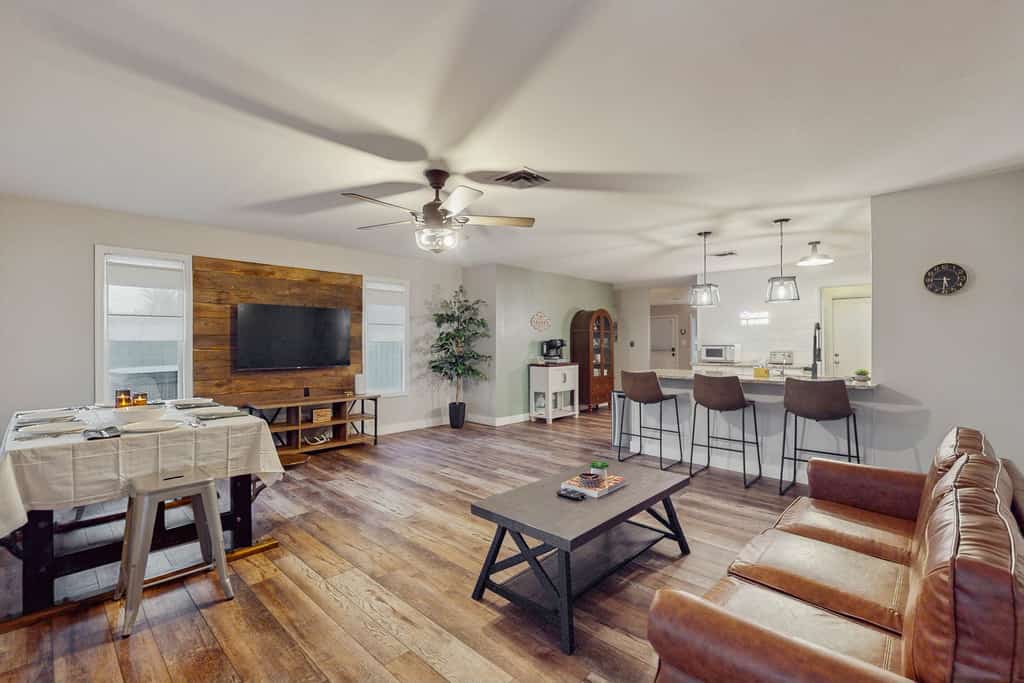 Tempe Comfort, Steps from the Action—your Tempe getaway made simple.