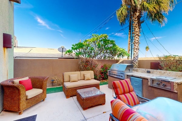 Elegant house with great outdoor space, private pool & spa - 3BR - #066636