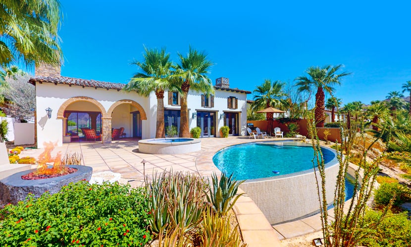 Spectacular villa w/ panoramic views, a private pool, spa, & fitness room