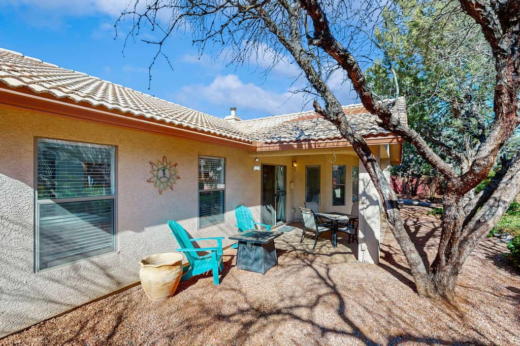 Bell Canyon Retreat