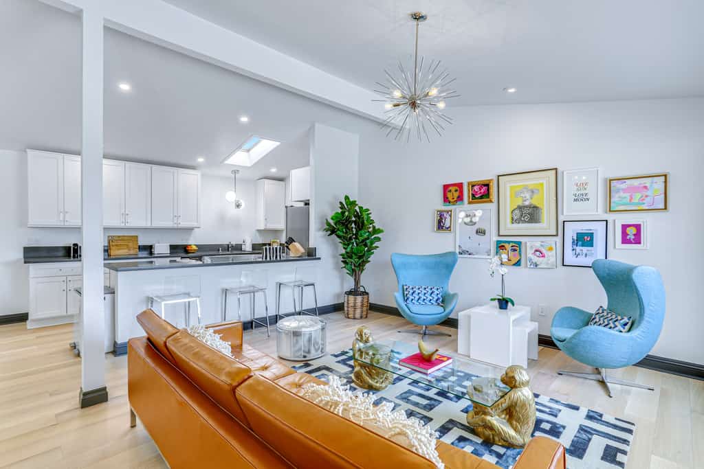 Mid-Century Gem near Downtown w/AC, Pvt. Pool & Spa + Lush Backyard w/ Mtn. View