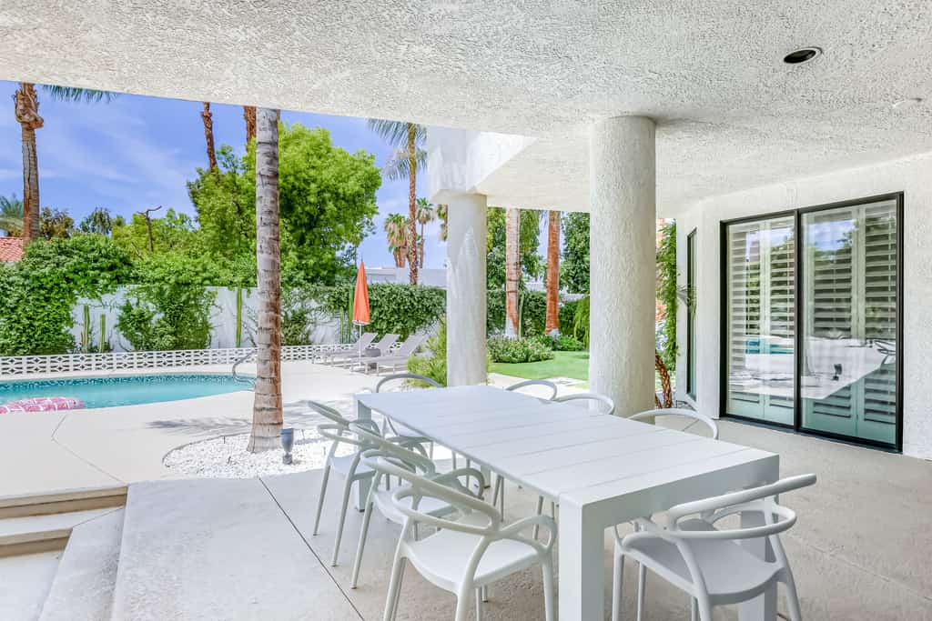 Gorgeous home with private pool, high-speed WiFi, central AC, & EV charger
