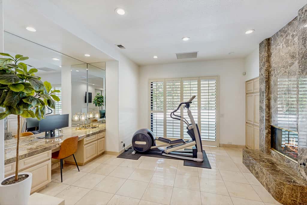 Luxury Estate in Indian Wells Country Club