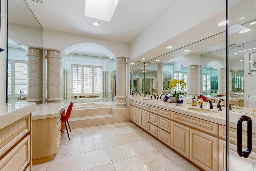 Luxury Estate in Indian Wells Country Club
