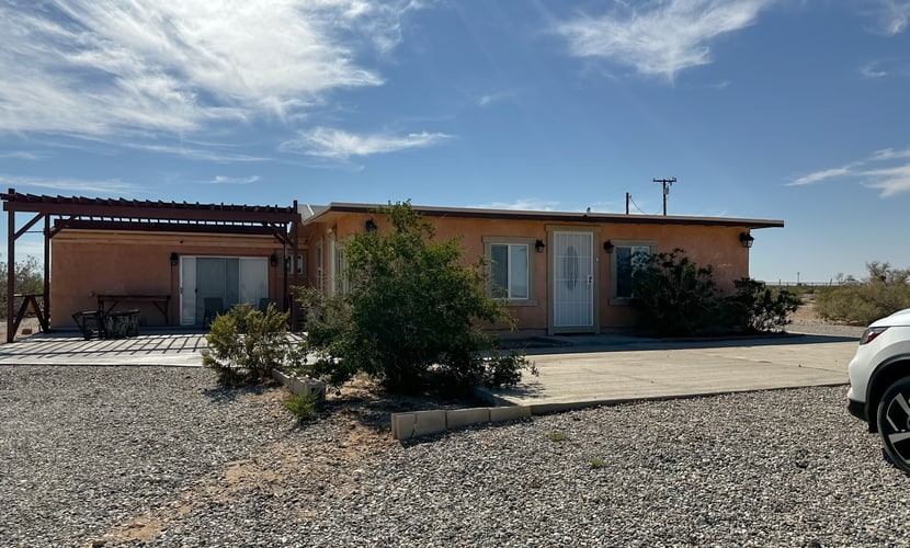Cacti Sanctuary with private hot tub & firepit near Joshua Tree