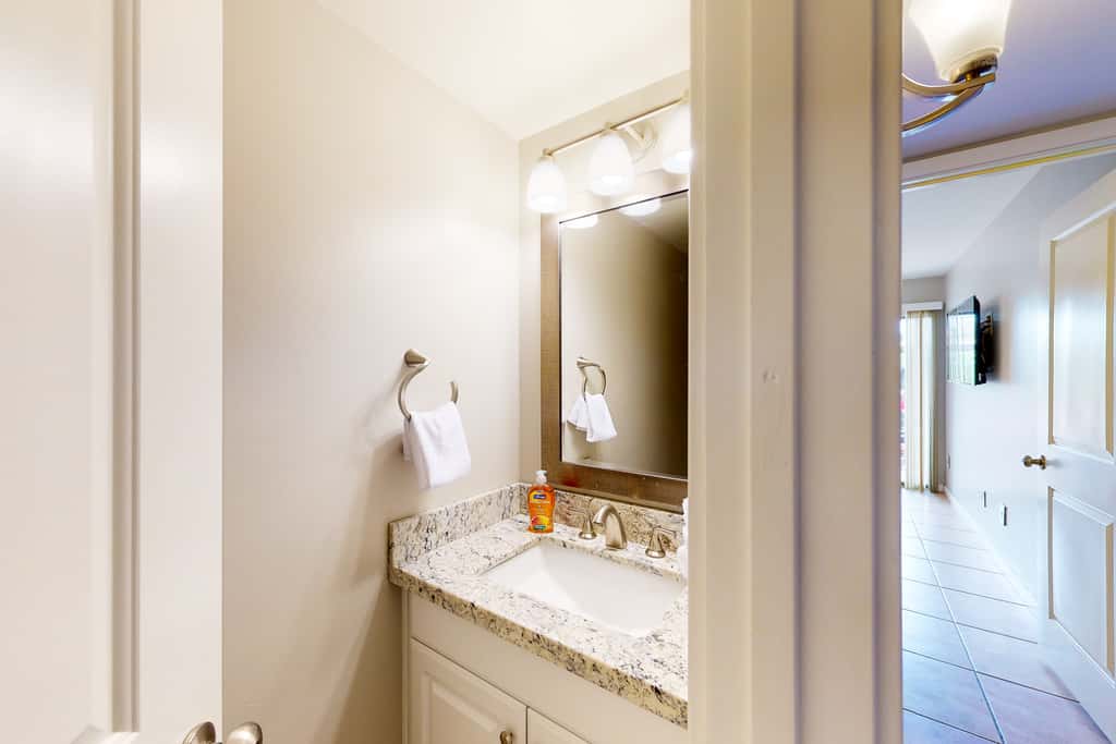 Golden Oasis, Unit #110