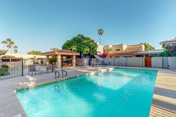 Sunshine Time | Condo in Scottsdale with pool, hot tub, gym, & washer/dryer